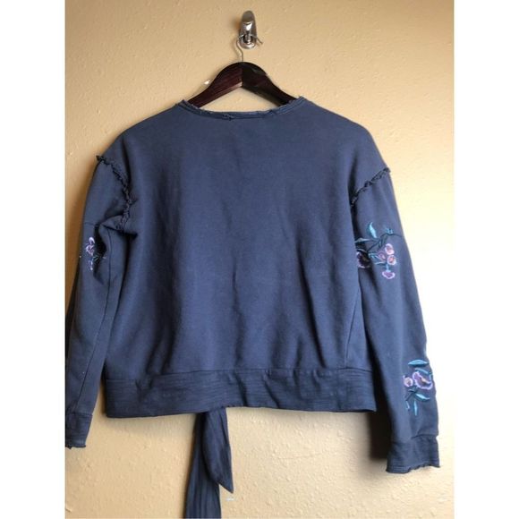 Jolt Embroidered Tie Waist Crop Sweatshirt size M - Picture 4 of 10